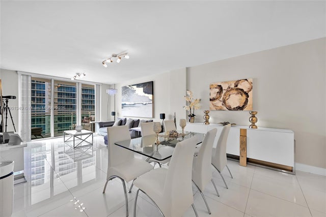 4 of 32 - 3001 S Ocean Dr 1513, Hollywood, FL