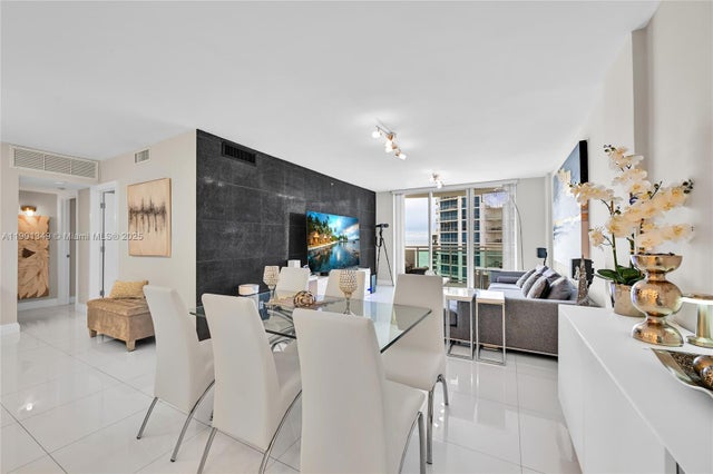 5 of 32 - 3001 S Ocean Dr 1513, Hollywood, FL