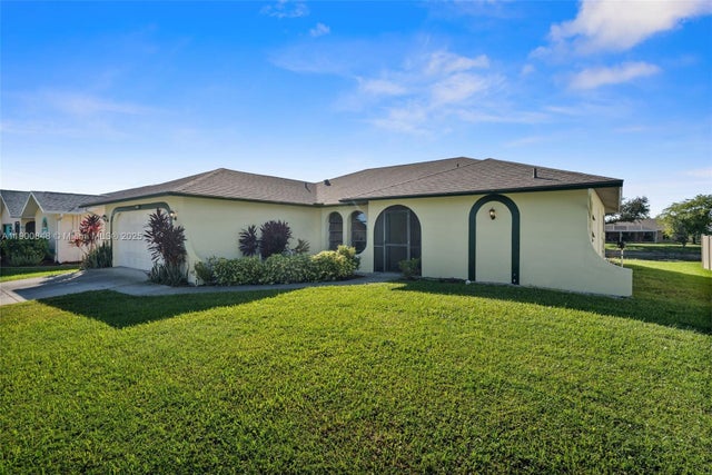 2 of 50 - 166 Se 20th St, Cape Coral, FL