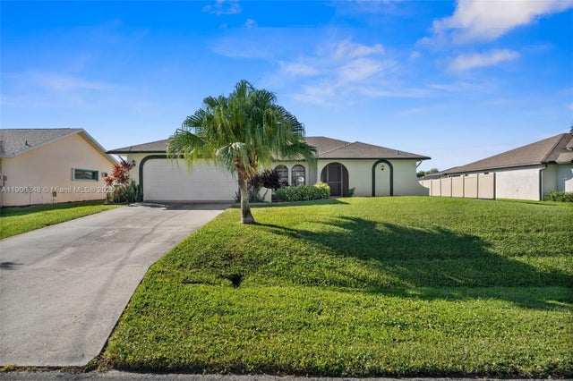 4 of 50 - 166 Se 20th St, Cape Coral, FL
