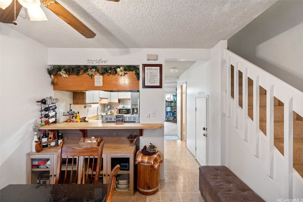 (unit #361) 94-178 Anania Drive, Mililani
