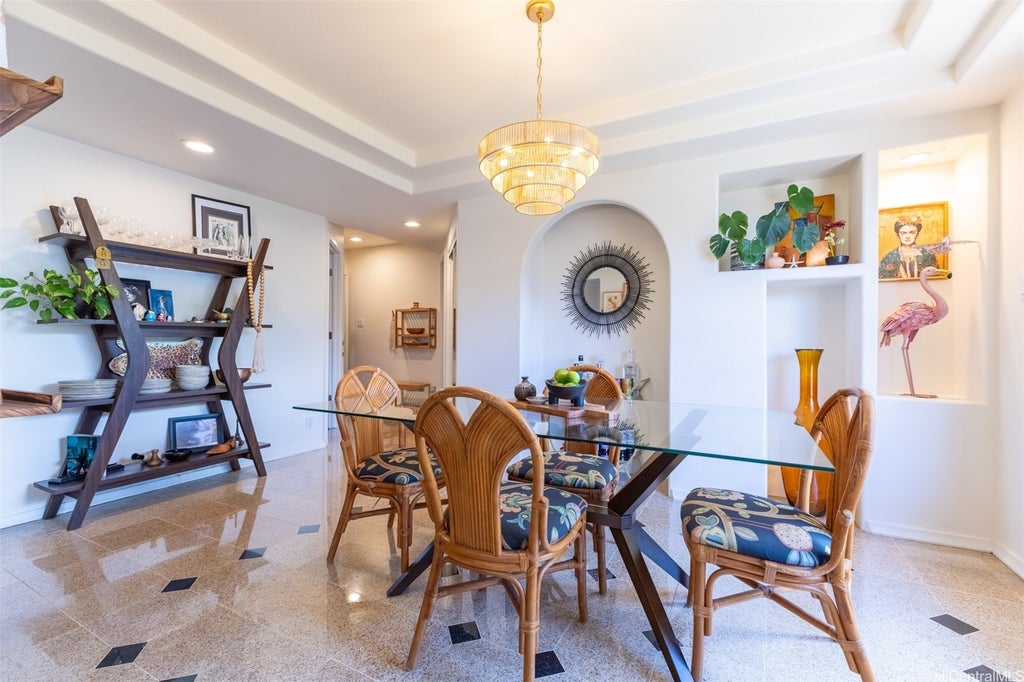 302 N Circle Mauka Street, Wahiawa