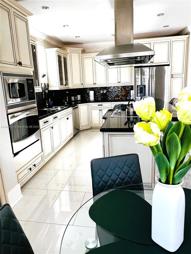 4 of 18 - 7831 Sw 164th Ave, Miami, FL