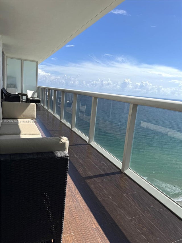 3 of 32 - 1830 S Ocean Dr 3303, Hallandale Beach, FL