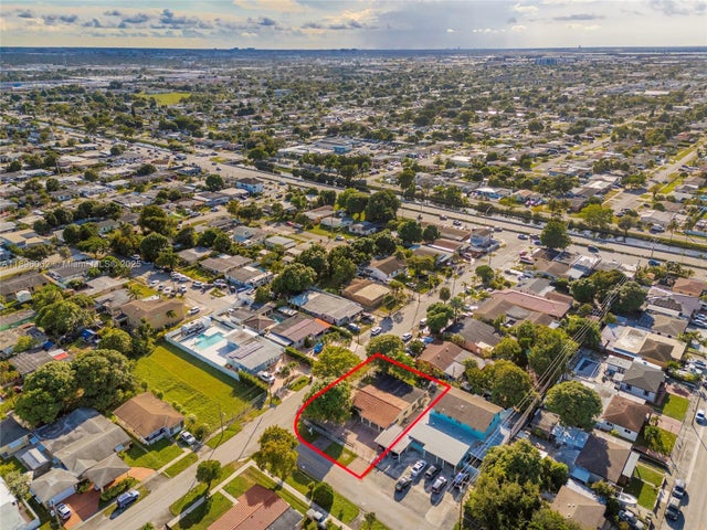 5 of 39 - 3920 W 3rd Ave, Hialeah, FL