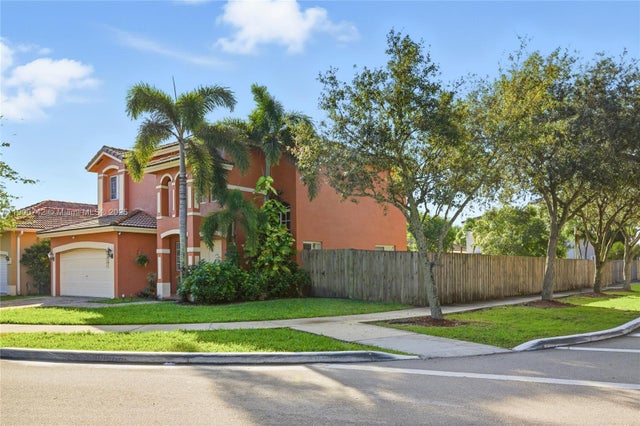 2 of 34 - 1510 Se 22nd Ln, Homestead, FL