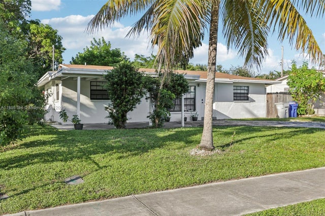 2 of 30 - 151 Nw 20th St, Pompano Beach, FL