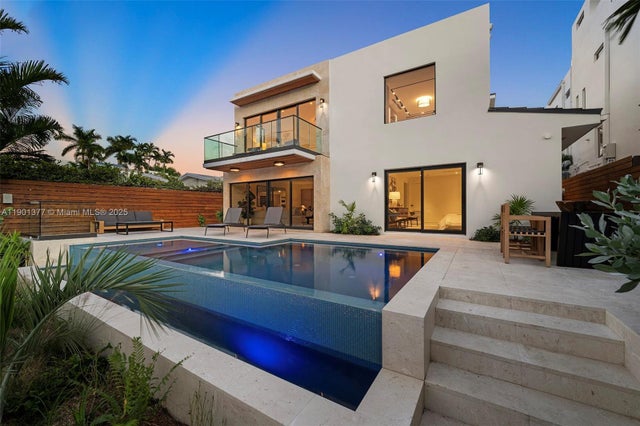 3 of 58 - 1815 Fairhaven Pl, Miami, FL
