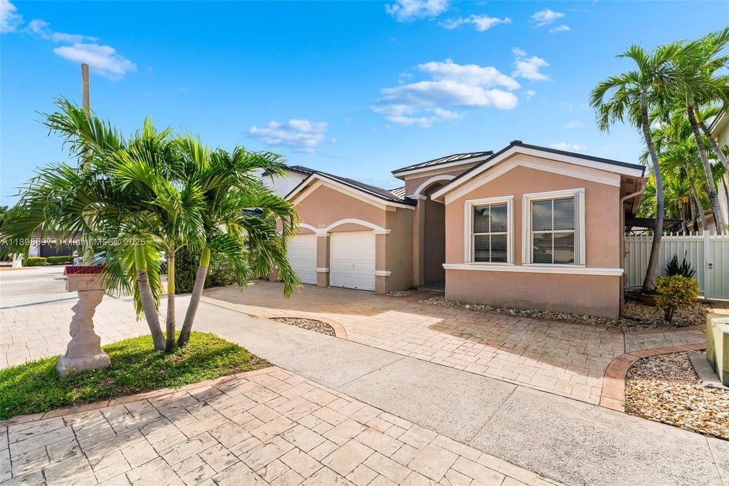 12930 Nw 8th St, Miami