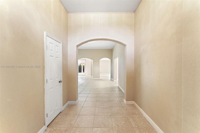 2 of 29 - 12930 Nw 8th St, Miami, FL