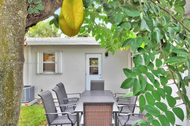 2 of 29 - 1573 Ne 30th Ct, Pompano Beach, FL