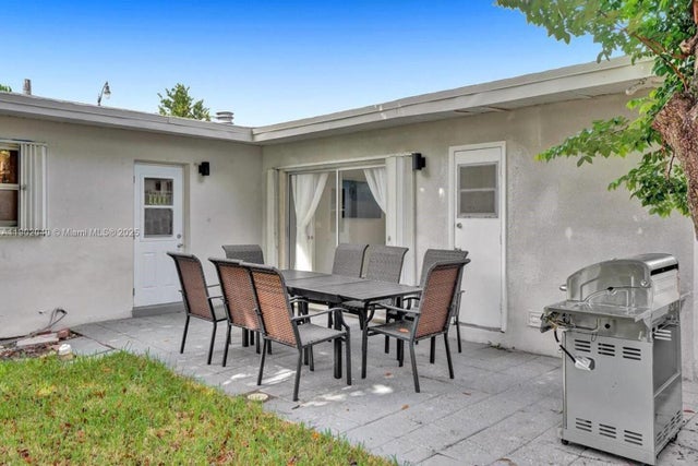 3 of 29 - 1573 Ne 30th Ct, Pompano Beach, FL