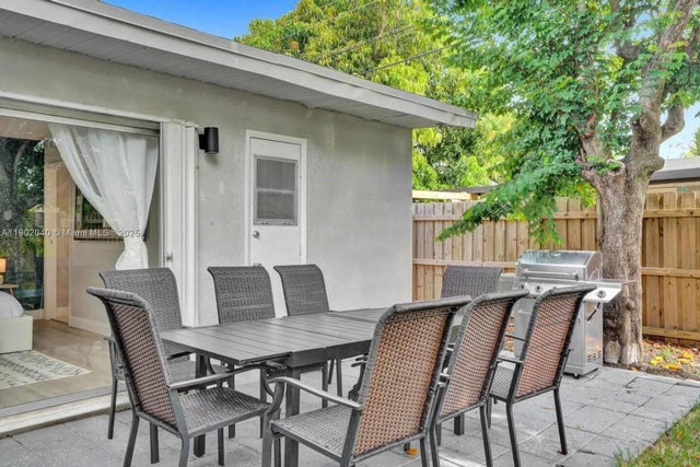 4 of 29 - 1573 Ne 30th Ct, Pompano Beach, FL