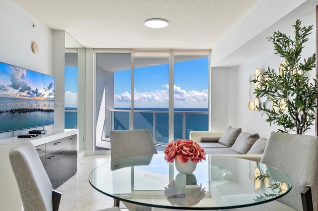 5 of 41 - 16699 Collins Ave 2301, Sunny Isles Beach, FL