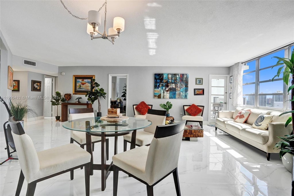 2750 Ne 183rd St 2412, Aventura
