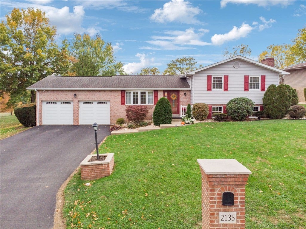 2135 Wood Street, Derry