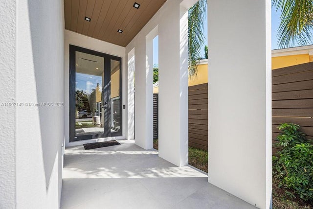 3 of 98 - 1220 Ne 13th Ave, Fort Lauderdale, FL