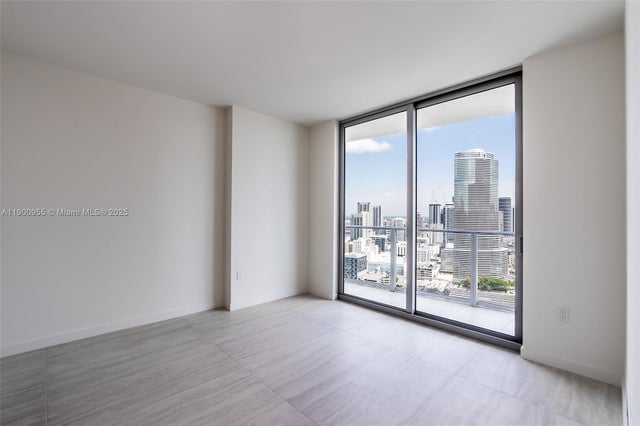 4 of 10 - 77 Se 5th Street 2806, Miami, FL