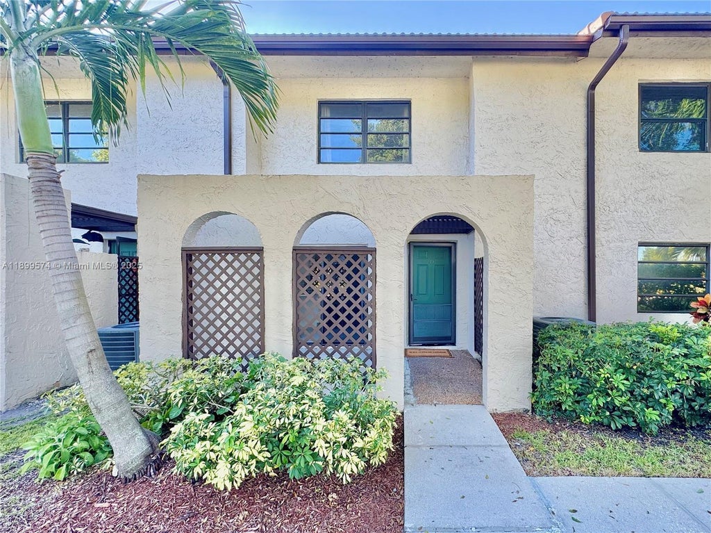 21643 Cypress Rd 14d, Boca Raton