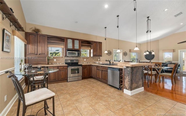 3 of 8 - 12350 Cessna Ter, Port St Lucie, FL