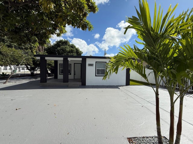 3 of 36 - 10597 Nw 30th Ave, Miami, FL