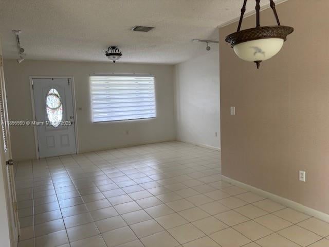 4 of 24 - 8750 Sw 42nd Ter, Miami, FL