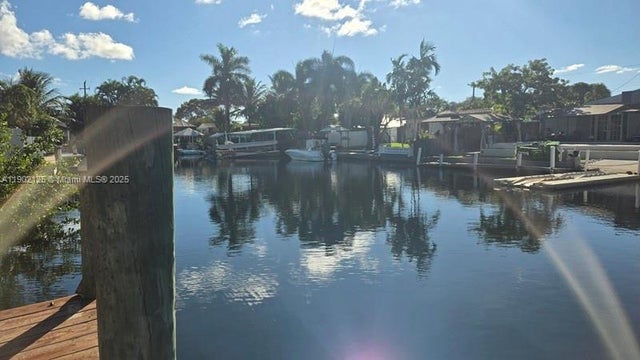 5 of 18 - 2622 Sheridan St, Hollywood, FL