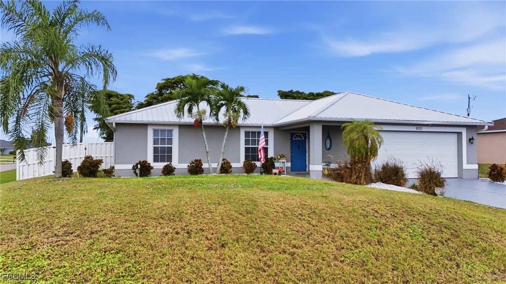 902 Ne 5th Ave, Cape Coral