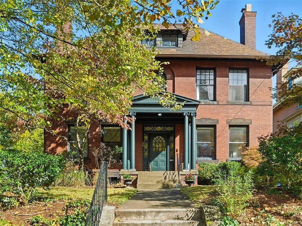 1309 Shady Avenue, North of Forbes