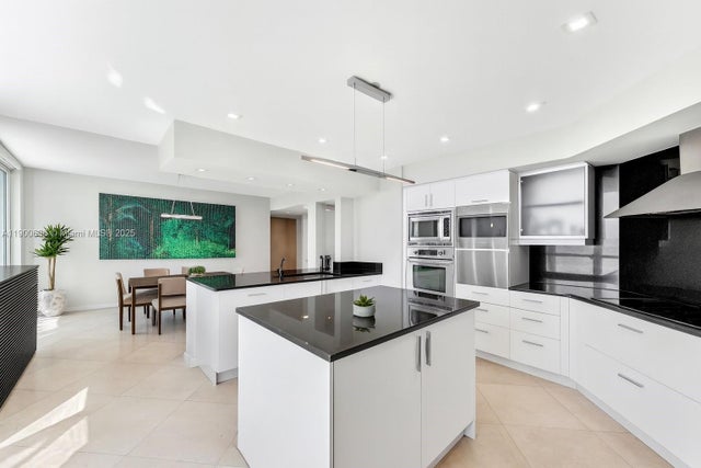 3 of 27 - 1331 Brickell Bay Dr 3711, Miami, FL