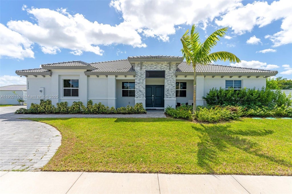 19866 Sw 320th St, Homestead