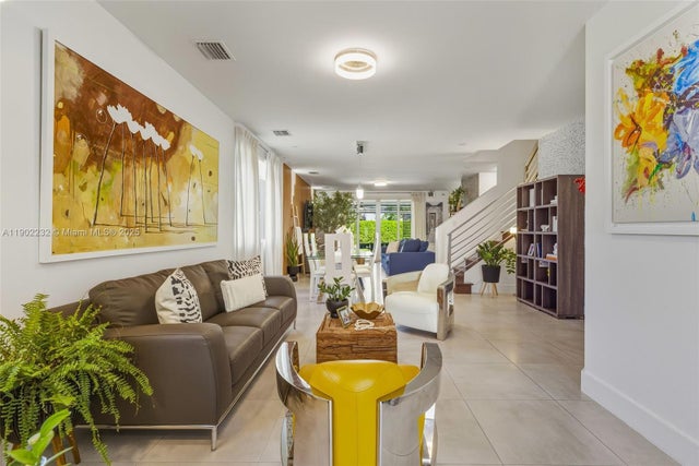 3 of 87 - 10359 Nw 67th Ter, Doral, FL