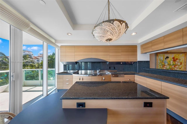 4 of 29 - 19955 Ne 38th Ct 705, Aventura, FL