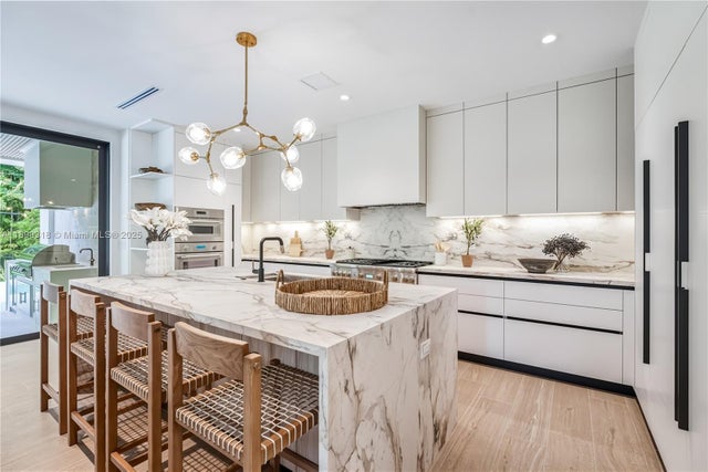 5 of 55 - 6781 Sw 75th Ter, South Miami, FL