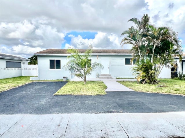 1 of 27 - 6417 Fletcher St, Hollywood, FL