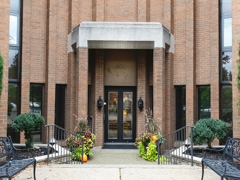 900 Washington Road 512, Mt Lebanon