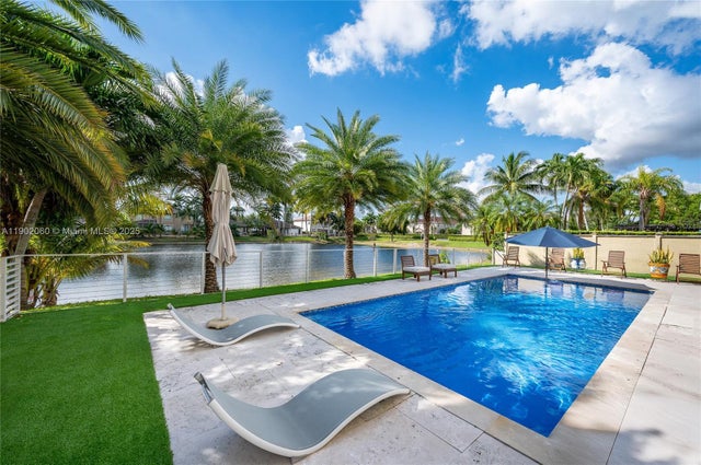 4 of 33 - 14862 Sw 22nd Ter, Miami, FL