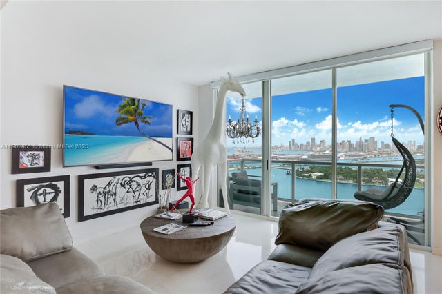 2 of 34 - 650 West Ave Ph09, Miami Beach, FL