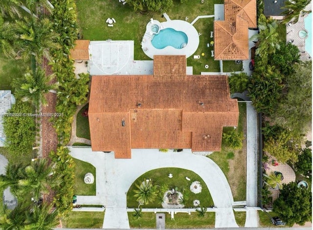 3 of 23 - 13921 Sw 30th St, Miami, FL