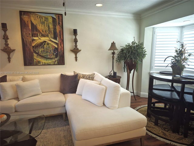 2 of 32 - 535 Hendricks Isle 306, Fort Lauderdale, FL