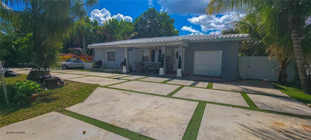 2 of 36 - 232 Ne 160th St, Miami, FL