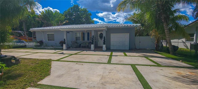 3 of 36 - 232 Ne 160th St, Miami, FL