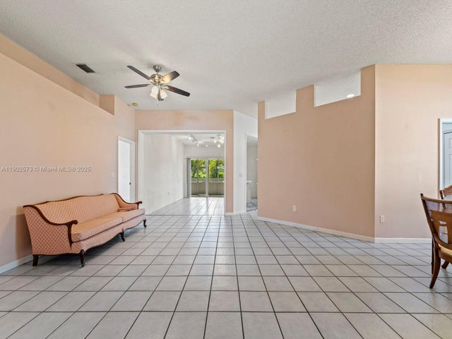 3 of 35 - 760 Se 23rd Ln, Homestead, FL