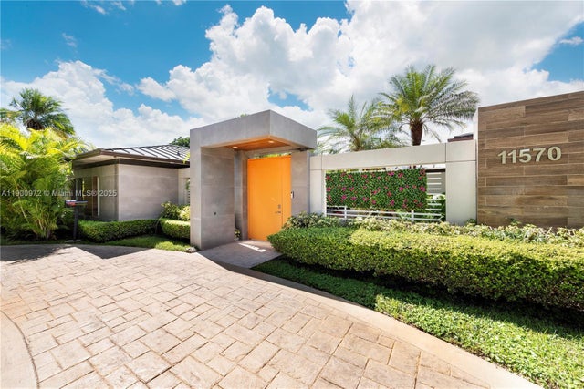 11570 Sw 72nd Ave, Pinecrest