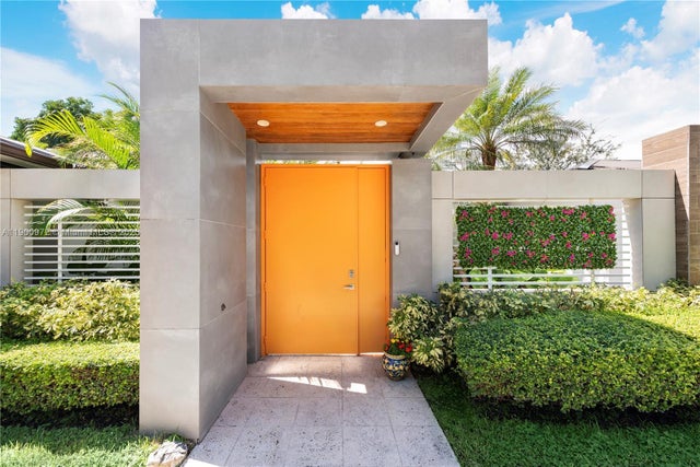 2 of 25 - 11570 Sw 72nd Ave, Pinecrest, FL