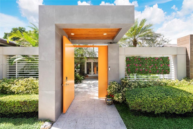 3 of 25 - 11570 Sw 72nd Ave, Pinecrest, FL