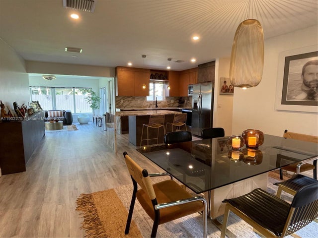 3 of 22 - 5733 Madison St, Hollywood, FL