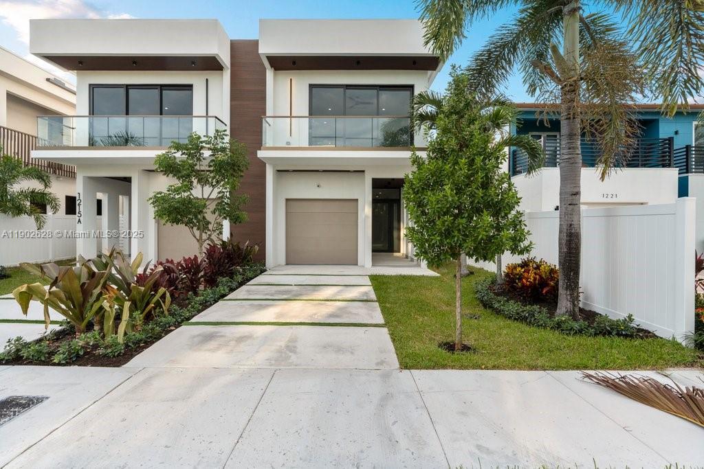 1215 Ne 11th Ave B, Fort Lauderdale