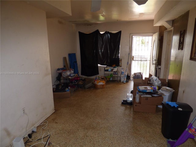 5 of 11 - 347 Nw 42nd St, Miami, FL