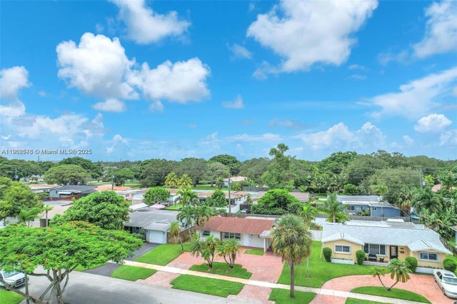 1 of 38 - 2112 N 32nd Ct, Hollywood, FL
